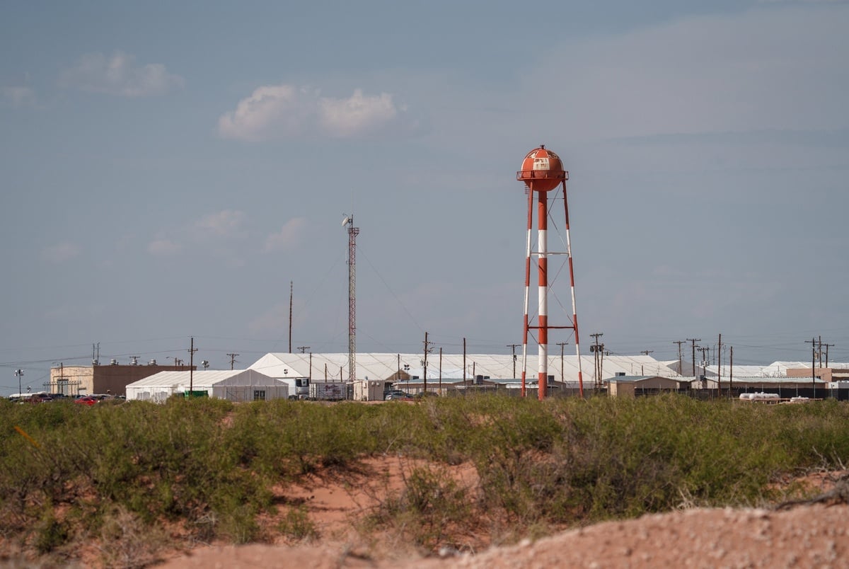 Mystery surrounds $1.2 billion Army contract to build huge detention tent camp in Texas desert